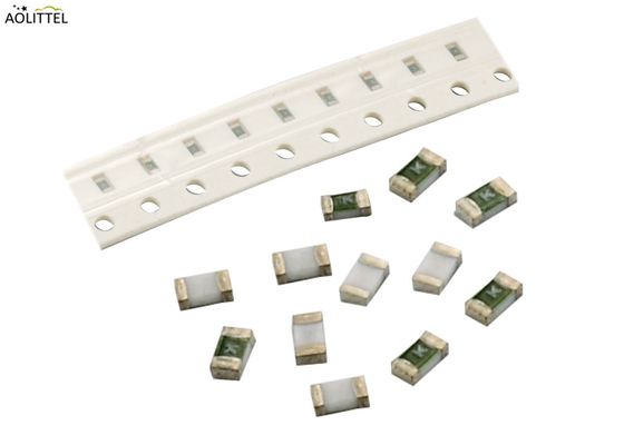 250mA-8A 63VDC 32VDCの評価の0603のサイズの薄膜の非常にFast-Acting表面の台紙のヒューズ