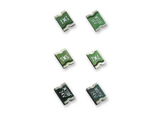TUVは薄型の1608メートルPOLY-FUSE SMD表面の取付け可能なPTCの再設置可能なヒューズEIA 0603 6V 500mAを承認しました