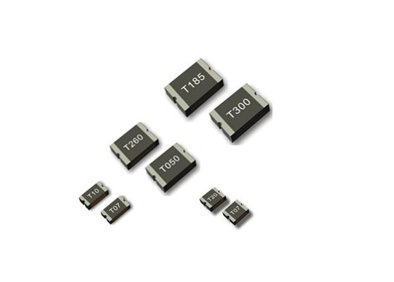 コンパクト デザインMSMDシリーズ1812の足跡4.6x3.2mm 4532 SMTの表面の台紙PTCの再設置可能なヒューズ6-60VDC 0.1-3A