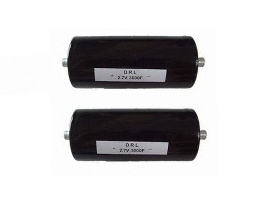 通された末端の低いESR UltracapacitorsのEDLCの電気二重層のコンデンサー2.7V 3000Fの極度のコンデンサー