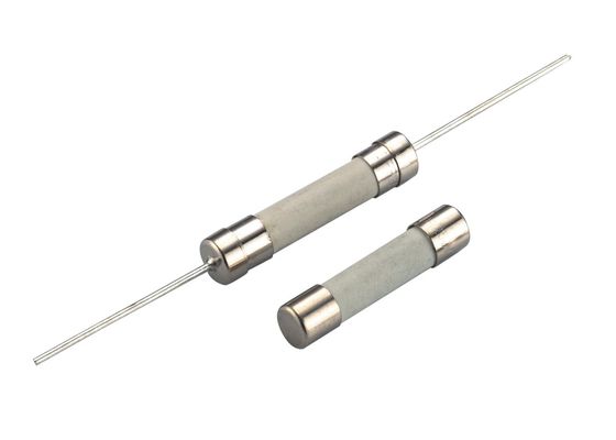 カナダのcULは6.3mmx32mmの速い打撃のカートリッジDCの適用のための砂によって満たされた陶磁器の管のヒューズ100mA-50Ampを証明しました