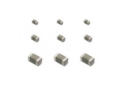表面の台紙MLV MLCV SMD 1608のサージの保護のためのメートル多層破片の金属酸化物バリスターMVR0603-8R0G 8V 30A