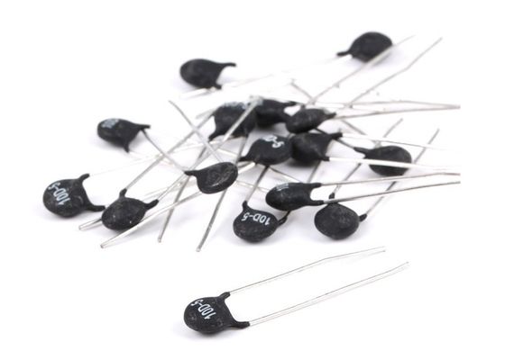 穴力NTCのサーミスターの破片MF72 10D-5 10Ohm 5mmを通して0.7Aは5mmの6mW否定的な温度係数の抵抗器を投げます