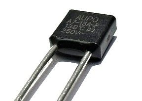 UL VDE CCC AUPOの放射状の合金の熱ヒューズの要素の上昇温暖気流はA7-15A-Fの締切りTF 138C 15A 250Vの上昇温暖気流の保護装置をつなぎます