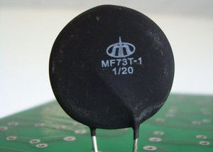 Ametherm SL322R025の十字の高い発電の侵入の現在の振幅制限器MF73T-1 2/25 NTCのサーミスター2Ohm 25A 3300uF 5W 35mm Dia