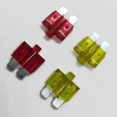 LED自動車ブレードファイューズ 32V 10A 15A 20A 25A 30A 35A 40A 自動車ファイューズ