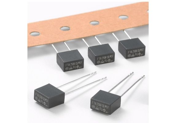 UL VDE CSAの弾薬パックの放射状の加鉛黒い熱可塑性の速い打撃のマイクロ ヒューズMSF 005 F5A 250V 8.35x7.7mm