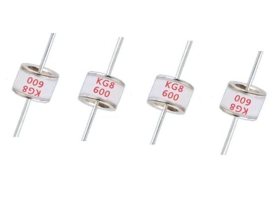 KG8シリーズGDT 8x6mm隠されたランプの2つの電極の切換えの火花ギャップ110V-800Vのサージの防止装置の点火
